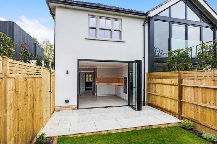 Exterior wall coating and refurbishment by Monocrete Plastering Co