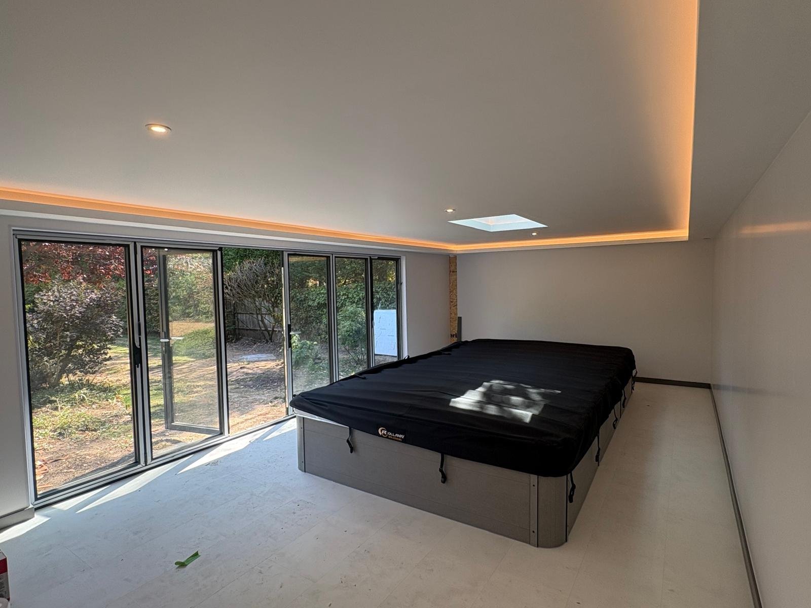 Monocrete plastering and rendering work